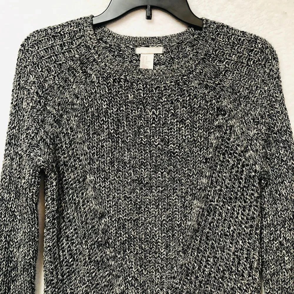 H&M Black & White Knit Long Sleeve Crewneck Sweater Size XS - Picture 2 of 9